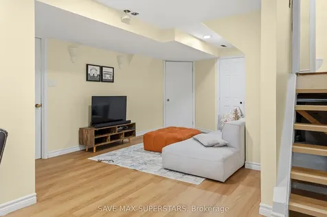 54 Gore Drive Barrie ON L4N 5R5