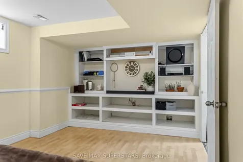 54 Gore Drive Barrie ON L4N 5R5