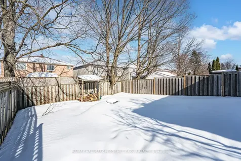 71 Radenhurst Crescent Barrie ON L4M 6C5