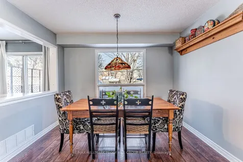 71 Radenhurst Crescent Barrie ON L4M 6C5