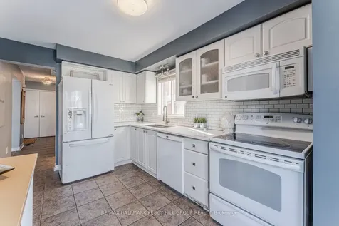 71 Radenhurst Crescent Barrie ON L4M 6C5