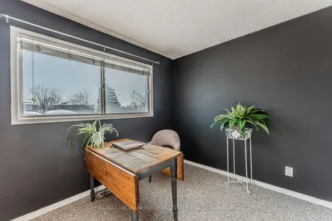 71 Radenhurst Crescent Barrie ON L4M 6C5