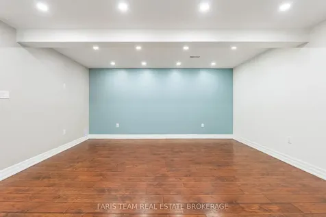 104 Stanley Street Barrie ON L4M 6V5