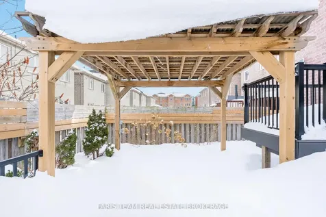 104 Stanley Street Barrie ON L4M 6V5