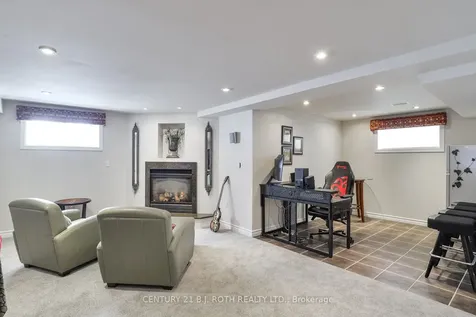 2811 Stephen Drive Ramara ON L0K 1B0