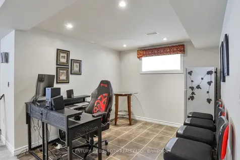 2811 Stephen Drive Ramara ON L0K 1B0