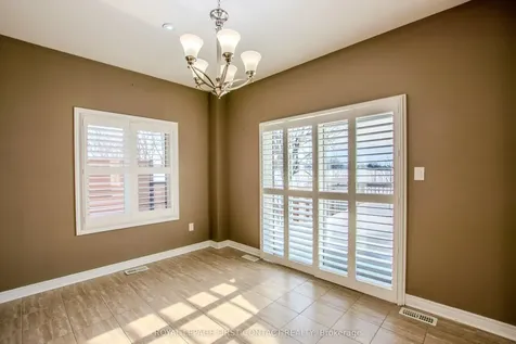 30 Forsyth Crescent Barrie ON L4N 5K4