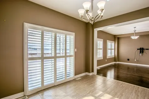 30 Forsyth Crescent Barrie ON L4N 5K4