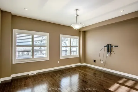 30 Forsyth Crescent Barrie ON L4N 5K4