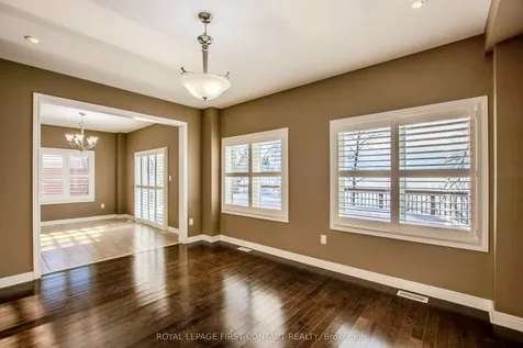 30 Forsyth Crescent Barrie ON L4N 5K4