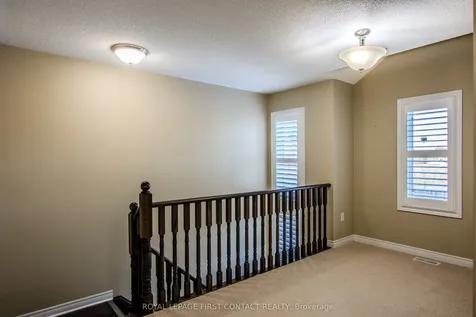 30 Forsyth Crescent Barrie ON L4N 5K4