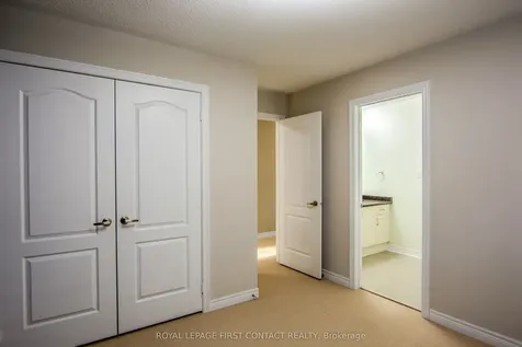 30 Forsyth Crescent Barrie ON L4N 5K4