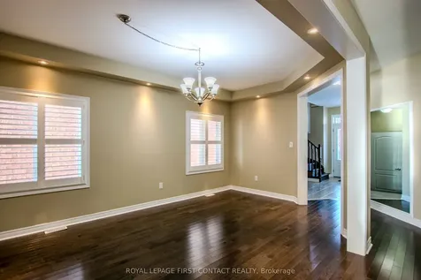 30 Forsyth Crescent Barrie ON L4N 5K4