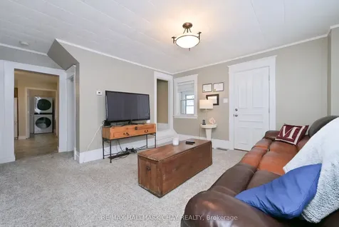 48 Caroline Street W Clearview ON L0M 1G0