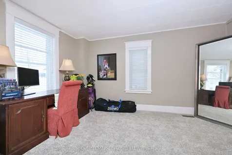 48 Caroline Street W Clearview ON L0M 1G0