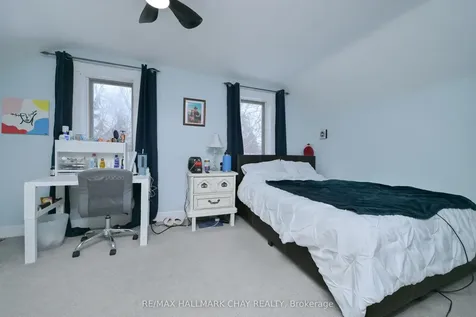 48 Caroline Street W Clearview ON L0M 1G0