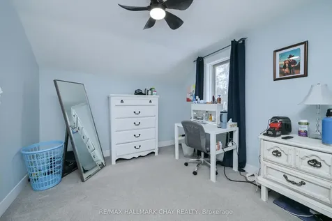 48 Caroline Street W Clearview ON L0M 1G0