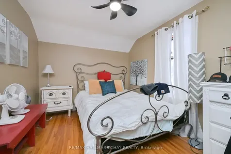 48 Caroline Street W Clearview ON L0M 1G0