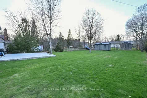 48 Caroline Street W Clearview ON L0M 1G0
