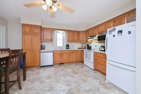 48 Caroline Street W Clearview ON L0M 1G0