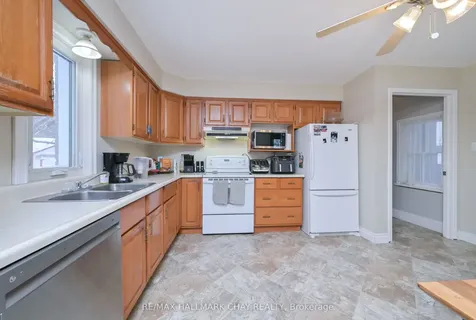 48 Caroline Street W Clearview ON L0M 1G0