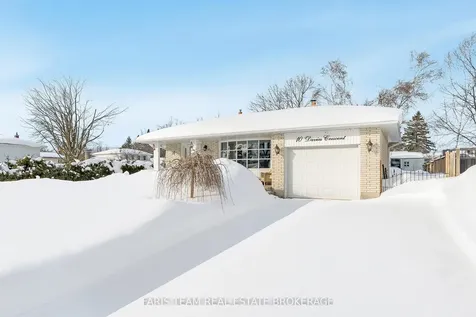 10 Davies Crescent Barrie ON L4M 2M3