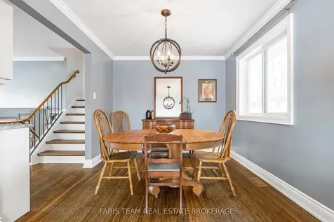 10 Davies Crescent Barrie ON L4M 2M3