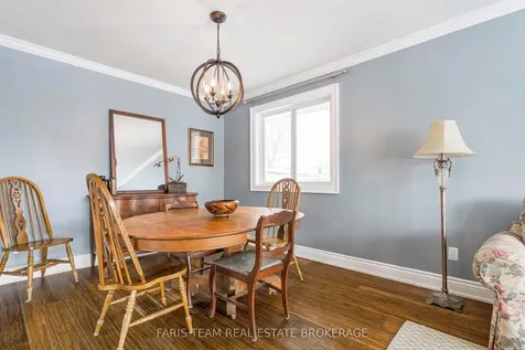 10 Davies Crescent Barrie ON L4M 2M3