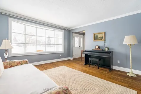 10 Davies Crescent Barrie ON L4M 2M3