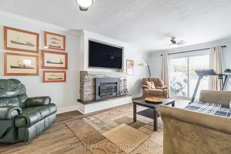 10 Davies Crescent Barrie ON L4M 2M3