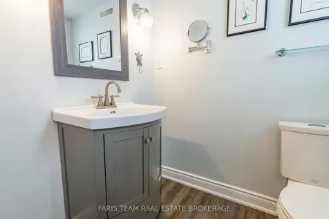 10 Davies Crescent Barrie ON L4M 2M3