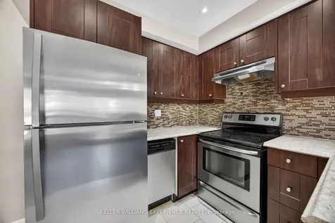 12 Lankin Boulevard Orillia ON L3Y 6T2