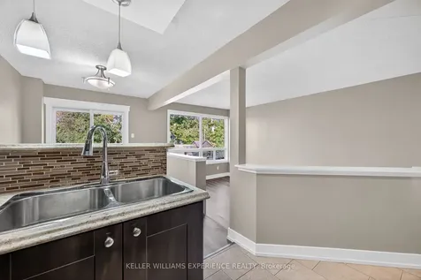 12 Lankin Boulevard Orillia ON L3Y 6T2