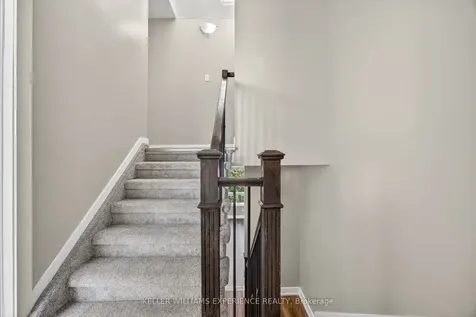 12 Lankin Boulevard Orillia ON L3Y 6T2