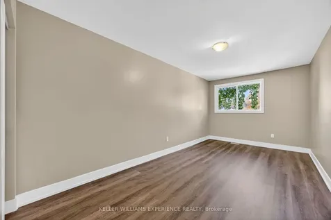 12 Lankin Boulevard Orillia ON L3Y 6T2