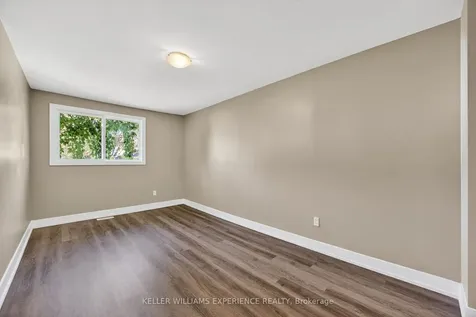 12 Lankin Boulevard Orillia ON L3Y 6T2
