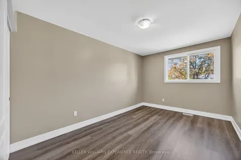 12 Lankin Boulevard Orillia ON L3Y 6T2