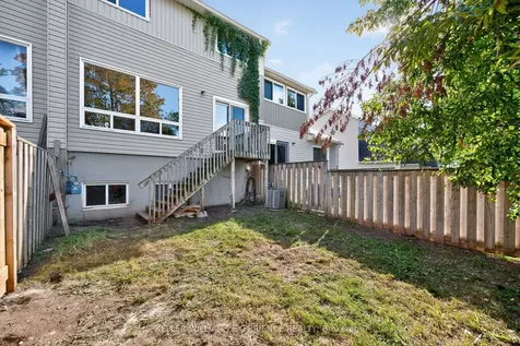 12 Lankin Boulevard Orillia ON L3Y 6T2