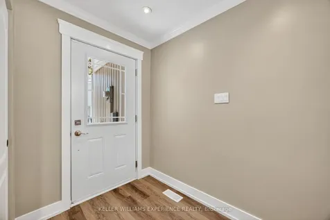 12 Lankin Boulevard Orillia ON L3Y 6T2