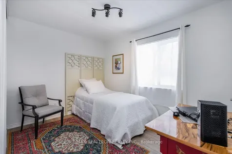 107 Bond Street Orillia ON L3V 1J7