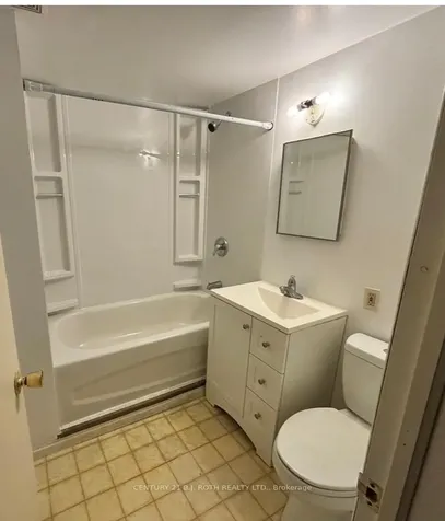17 Burbank Place Barrie ON L4M 2S8