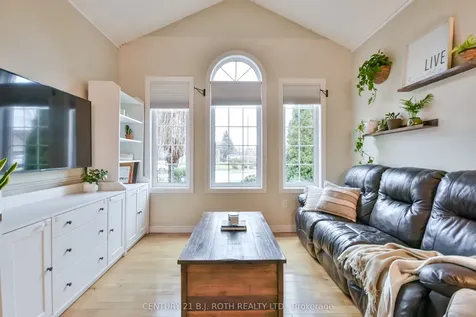 61 Honey Crescent Barrie ON L4N 0V8