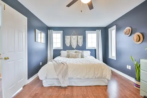 61 Honey Crescent Barrie ON L4N 0V8