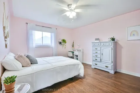 61 Honey Crescent Barrie ON L4N 0V8