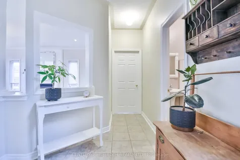 61 Honey Crescent Barrie ON L4N 0V8