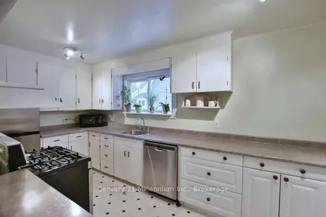 54 Ninth Street Collingwood ON L9Y 2G2