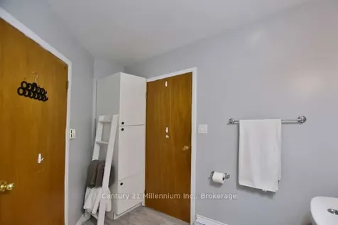 54 Ninth Street Collingwood ON L9Y 2G2