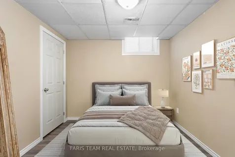 61 Taylor Drive Barrie ON L4N 8K5