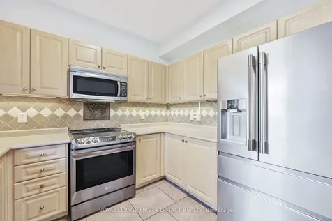 36 Batteaux Street Barrie ON L4N 2J3