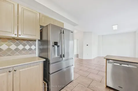 36 Batteaux Street Barrie ON L4N 2J3